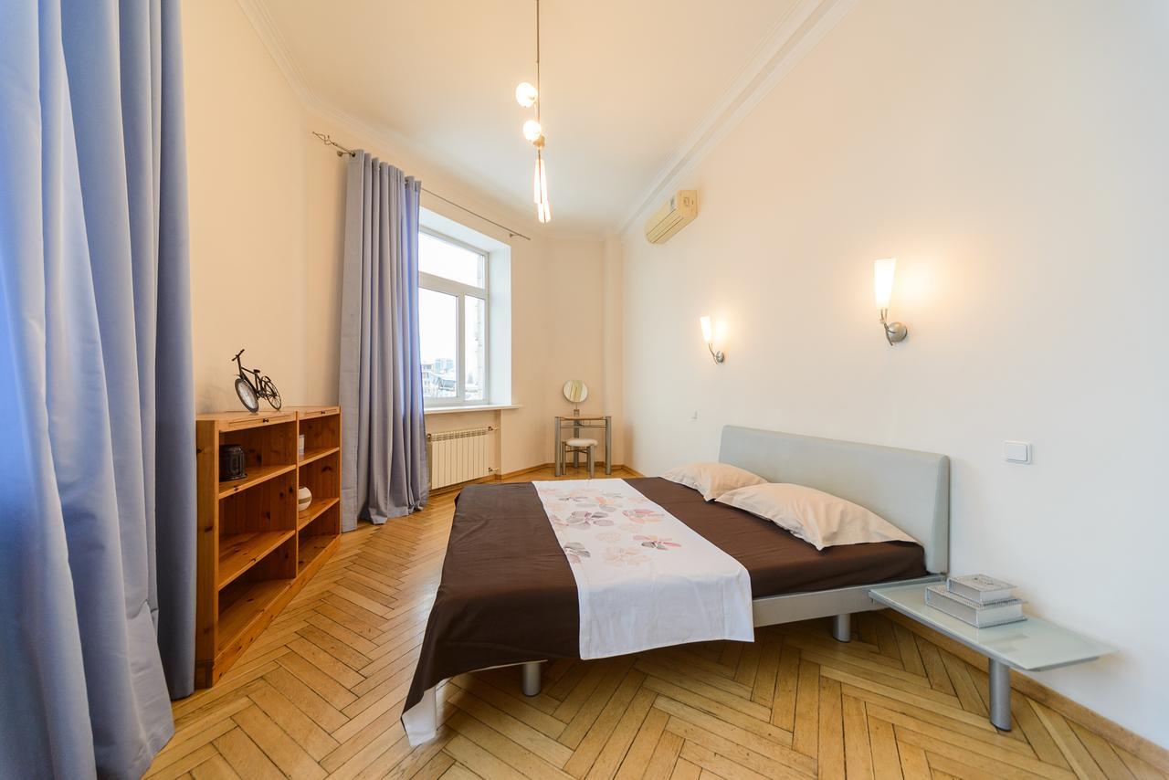 Apartments On Khreschatyk 27 Киев Экстерьер фото